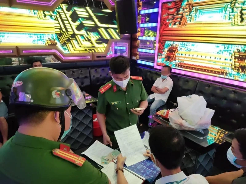 TP.HCM ngăn chặn tệ nạn mại dâm lợi dụng không gian mạng để hoạt động TP.HCM ngăn chặn tệ nạn mại dâm lợi dụng không gian mạng để hoạt động