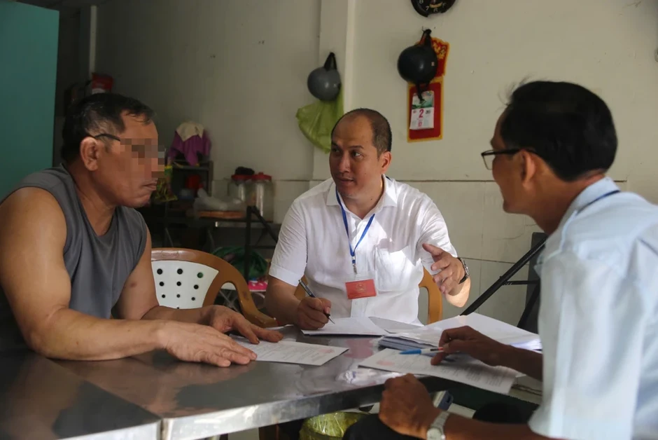 TP.HCM: Ra quân lập lại trật tự đô thị quanh chợ Long Trường TP.HCM: Ra quân lập lại trật tự đô thị quanh chợ Long Trường