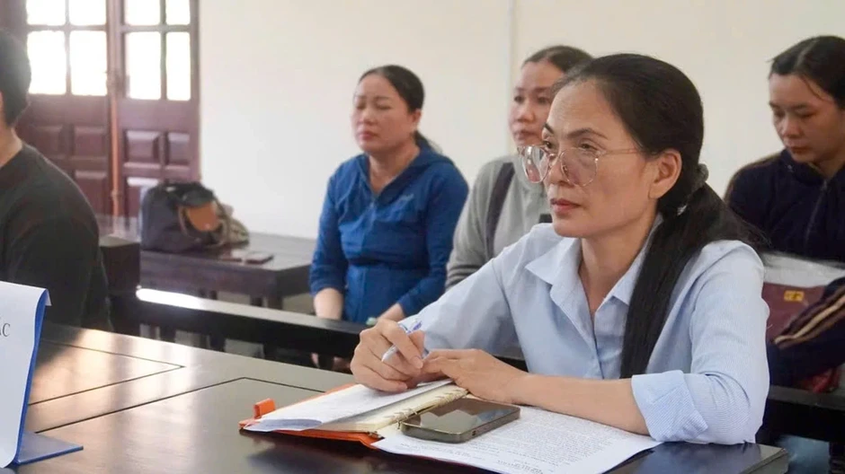 TP.HCM: Tòa án đầu tiên áp dụng biện pháp xử lý chuyển hướng, cho 3 bị can xin lỗi bị hại tại tòa