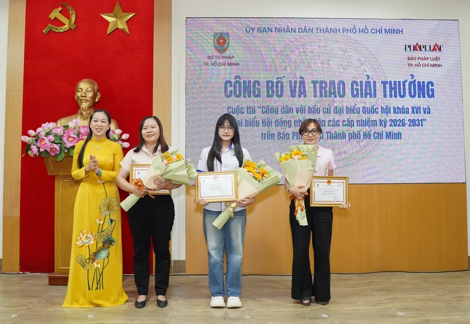 TP.HCM: Tưng bừng lễ trao giải Cuộc thi Công dân với bầu cử TP.HCM: Tưng bừng lễ trao giải Cuộc thi Công dân với bầu cử
