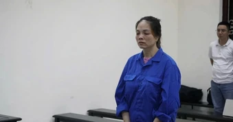Trả tự do cho người phụ nữ hành hung hàng xóm tại chung cư ở Hà Nội