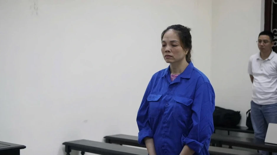 Trả tự do cho người phụ nữ hành hung hàng xóm tại chung cư ở Hà Nội