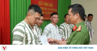 Trao quyết định đặc xá của Chủ tịch nước cho 615 phạm nhân ở Lâm Đồng