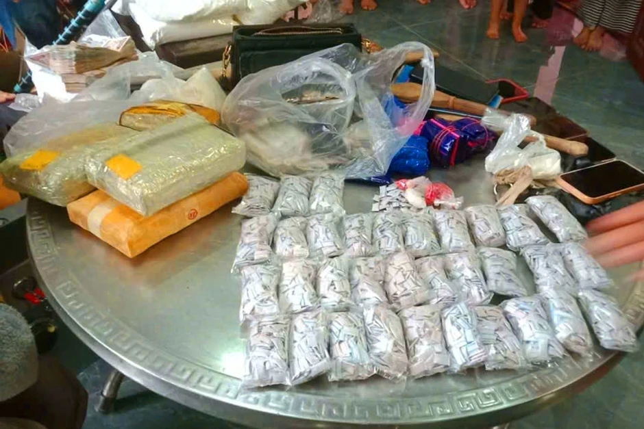 Triệt phá 2 đường dây buôn ma túy từ Tam giác vàng về Thanh Hóa Triệt phá 2 đường dây buôn ma túy từ Tam giác vàng về Thanh Hóa