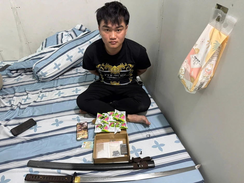 Triệt phá đường dây buôn bán và sử dụng ma túy, bắt 50 đối tượng Triệt phá đường dây buôn bán và sử dụng ma túy, bắt 50 đối tượng
