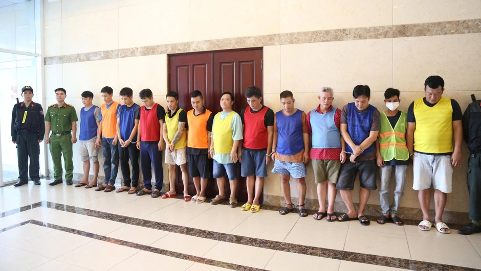 Triệt phá đường dây cá cược qua mạng giao dịch hơn 559 tỷ đồng Triệt phá đường dây cá cược qua mạng giao dịch hơn 559 tỷ đồng