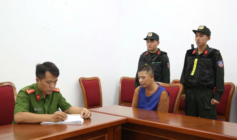 Triệt phá đường dây cá cược qua mạng giao dịch hơn 559 tỷ đồng Triệt phá đường dây cá cược qua mạng giao dịch hơn 559 tỷ đồng