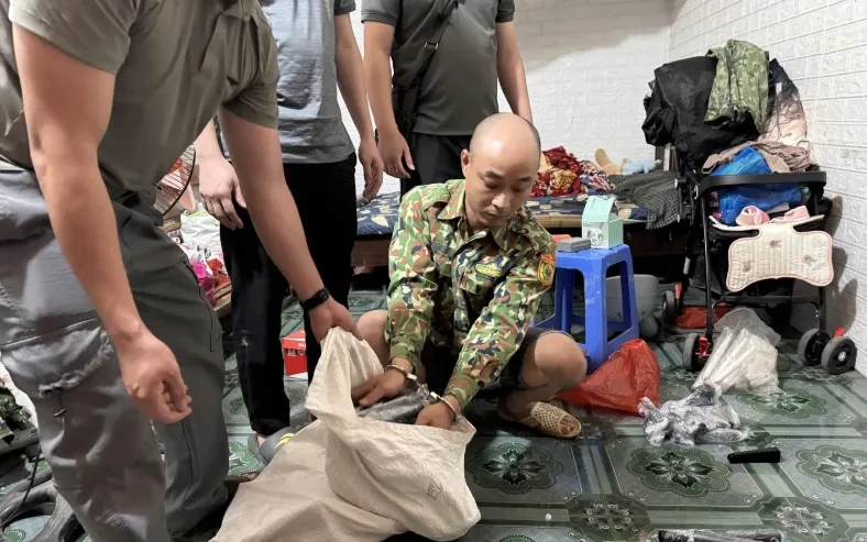 Triệt phá đường dây chế tạo súng tự chế quy mô lớn, hoạt động nhiều tỉnh thành Triệt phá đường dây chế tạo súng tự chế quy mô lớn, hoạt động nhiều tỉnh thành