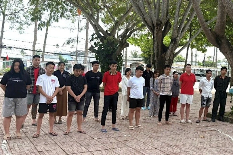 Triệt phá đường dây lừa đảo đầu tư vàng ảo qua ứng dụng Phantom Triệt phá đường dây lừa đảo đầu tư vàng ảo qua ứng dụng Phantom
