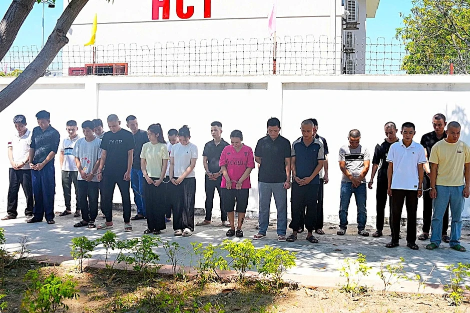 Triệt phá đường dây lừa đảo xuyên quốc gia dùng "tình cảm ảo" chiếm đoạt tài sản Triệt phá đường dây lừa đảo xuyên quốc gia dùng "tình cảm ảo" chiếm đoạt tài sản