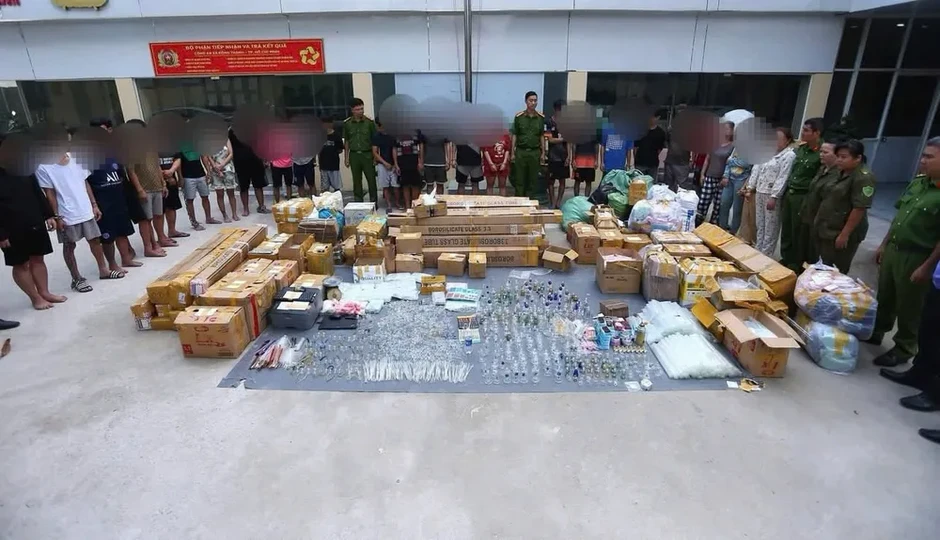 Triệt phá đường dây ma túy, bắt 30 đối tượng Triệt phá đường dây ma túy, bắt 30 đối tượng