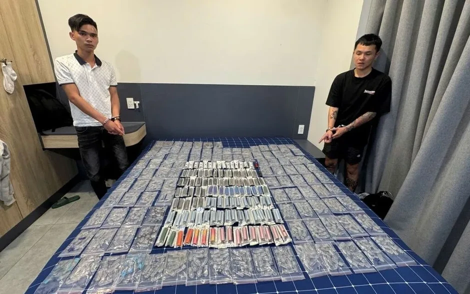 Triệt phá đường dây ma túy Etomidate “đội lốt” Pod Chill, xử lý 37 đối tượng Triệt phá đường dây ma túy Etomidate “đội lốt” Pod Chill, xử lý 37 đối tượng
