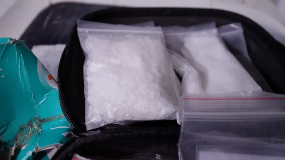 Triệt phá đường dây ma túy liên tỉnh ở Lâm Đồng, thu giữ 1kg Ketamine Triệt phá đường dây ma túy liên tỉnh ở Lâm Đồng, thu giữ 1kg Ketamine