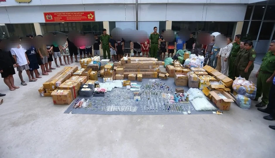 Triệt phá đường dây ma túy ở xã Đông Thạnh, thu giữ hơn 1 tấn tang vật liên quan Triệt phá đường dây ma túy ở xã Đông Thạnh, thu giữ hơn 1 tấn tang vật liên quan