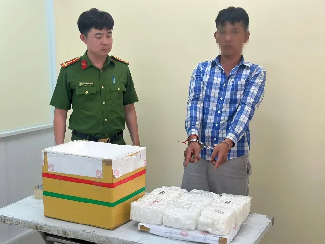 Triệt phá đường dây ma túy xuyên biên giới, bắt giữ 65 đối tượng, 10kg chất cấm Triệt phá đường dây ma túy xuyên biên giới, bắt giữ 65 đối tượng, 10kg chất cấm
