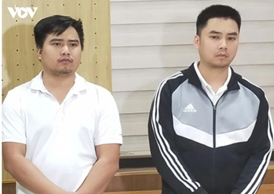 Triệt phá đường dây sản xuất, buôn bán nước hoa giả quy mô lớn Triệt phá đường dây sản xuất, buôn bán nước hoa giả quy mô lớn
