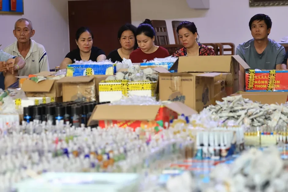 Triệt phá đường dây sản xuất hơn 100.000 dụng cụ sử dụng ma túy