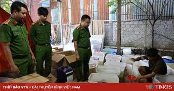 Triệt phá đường dây sản xuất sữa tắm, dầu gội giả, thu gần 30.000 sản phẩm