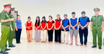 Triệt phá đường dây thuốc An Cung giả từ bột mì, bán gần 3 triệu đồng/hộp