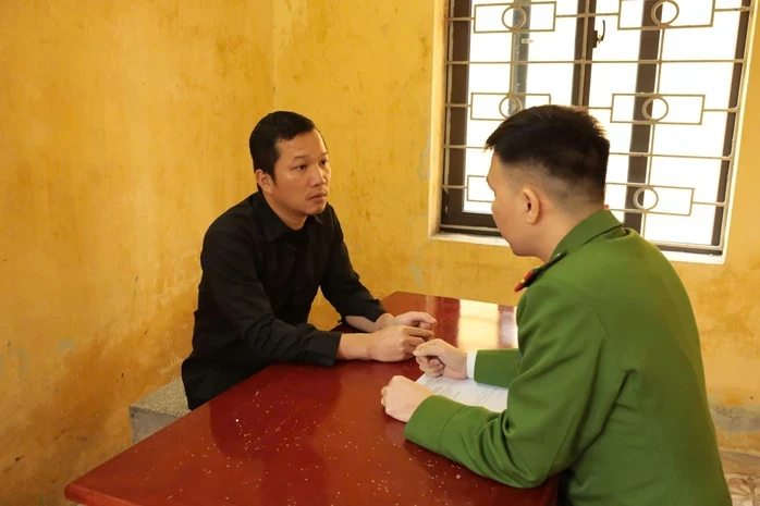 Triệt phá đường dây tổ chức đánh bạc quy mô 1 . 000 Tỷ đồng tại Hưng Yên Triệt phá đường dây tổ chức đánh bạc quy mô 1 . 000 Tỷ đồng tại Hưng Yên