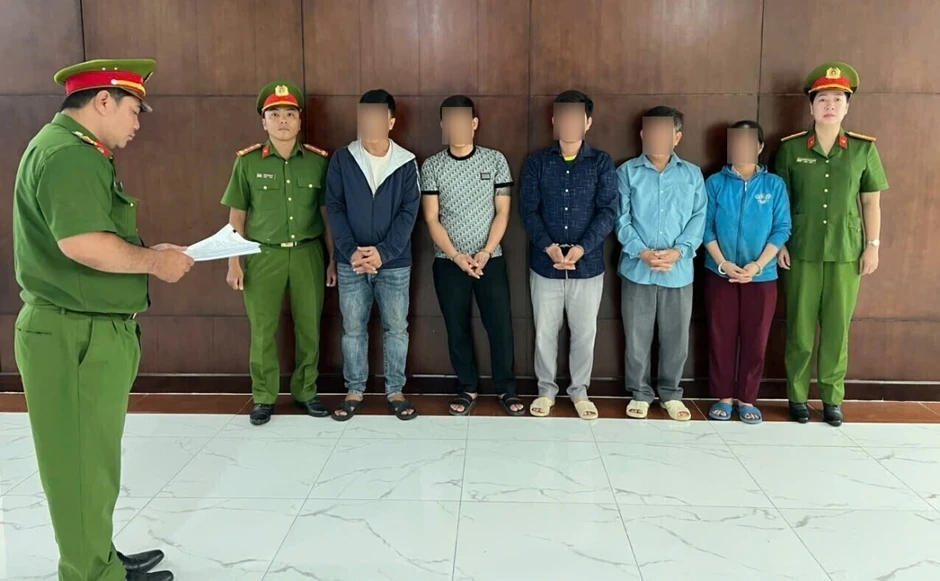 Triệt phá đường dây xuất bột ngọt, hạt nêm, bột giặt giả quy mô lớn Triệt phá đường dây xuất bột ngọt, hạt nêm, bột giặt giả quy mô lớn