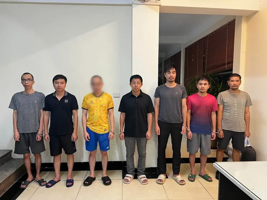 Triệt phá ổ nhóm lừa đảo đầu tư tiền điện tử LIBFX, chiếm đoạt 60 tỷ đồng Triệt phá ổ nhóm lừa đảo đầu tư tiền điện tử LIBFX, chiếm đoạt 60 tỷ đồng
