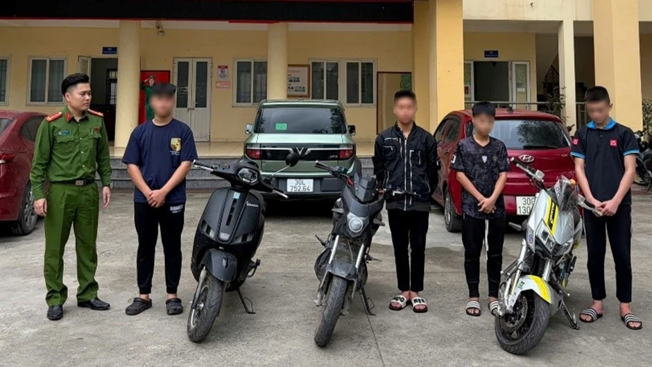 Triệu tập 4 đối tượng sau vụ đua xe gây tai nạn chết người ở Hà Nội