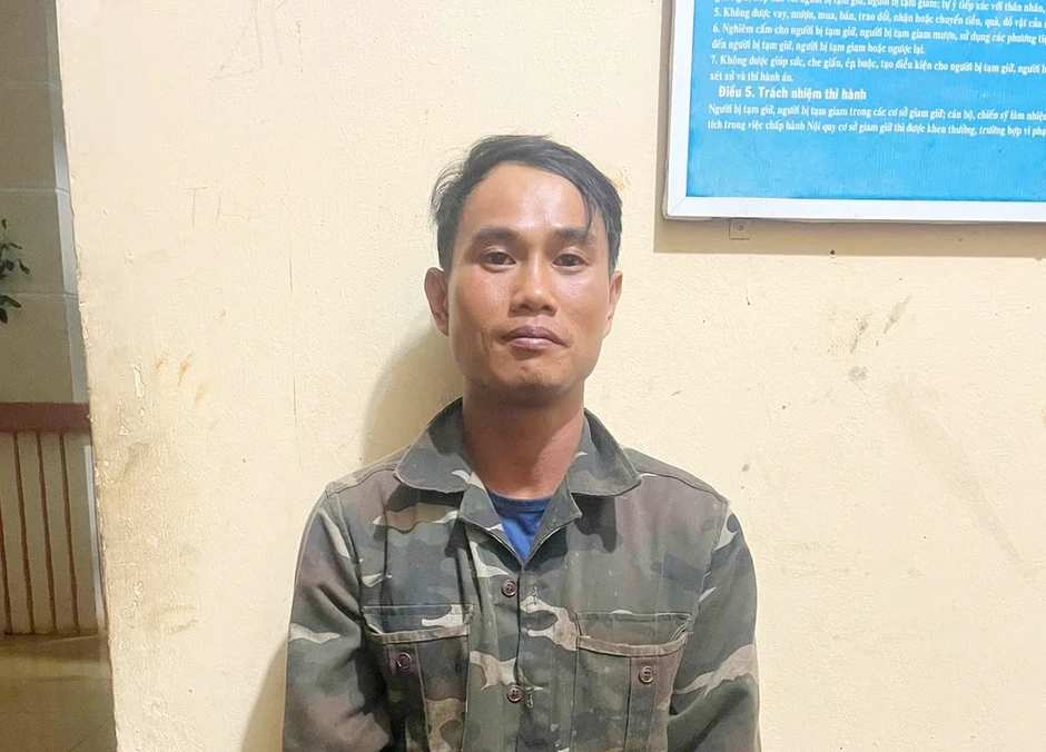 Trộm xe công nông mang về nhà sơn lại màu khác Trộm xe công nông mang về nhà sơn lại màu khác