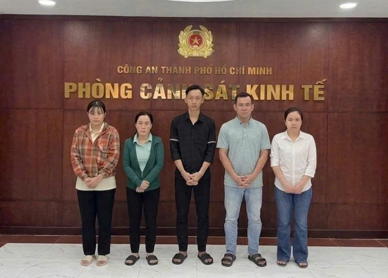 Trùm mỹ phẩm giả khai muốn có nguồn thu nhập để nuôi con