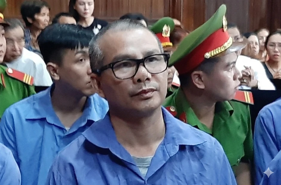 Trùm ma túy đang chờ thi hành án tử hình tiếp tục bị truy tố vì liên quan gần 100 kg heroin Trùm ma túy đang chờ thi hành án tử hình tiếp tục bị truy tố vì liên quan gần 100 kg heroin