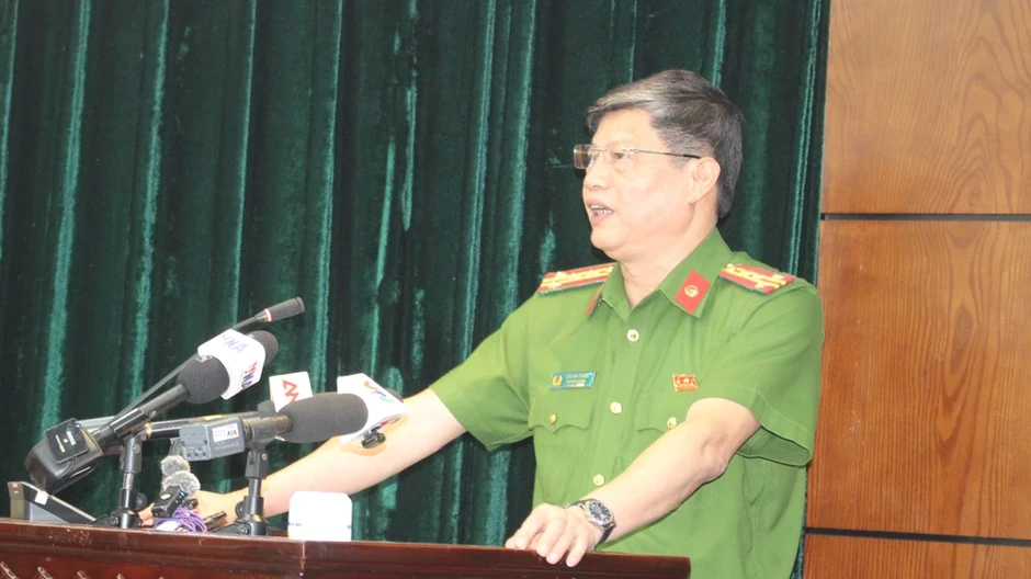 Trung tướng Nguyễn Thanh Tùng: Vi phạm thực phẩm bẩn phải xử lý ở mức cao nhất Trung tướng Nguyễn Thanh Tùng: Vi phạm thực phẩm bẩn phải xử lý ở mức cao nhất