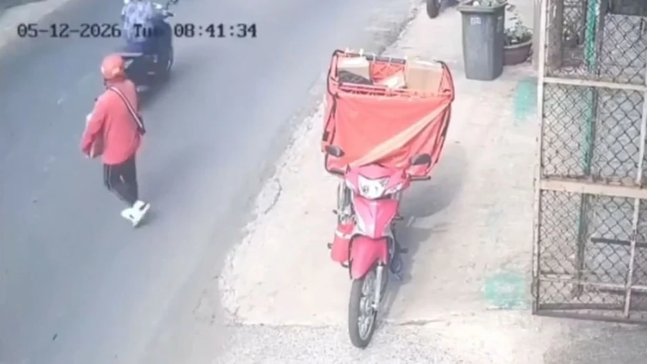 Truy bắt đối tượng trộm xe máy kèm thùng hàng của shipper ở Đồng Nai Truy bắt đối tượng trộm xe máy kèm thùng hàng của shipper ở Đồng Nai