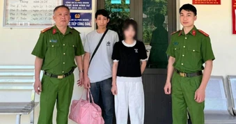 Truy tìm thiếu nữ ở Lào Cai bị người lạ dụ dỗ bỏ nhà đi Hà Nội