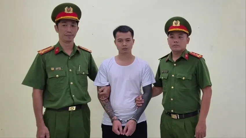 Truy tố 2 TikToker Tàng Keng Ông Trùm và Dù Bầu Trời vì đăng video kỳ thị vùng miền Truy tố 2 TikToker Tàng Keng Ông Trùm và Dù Bầu Trời vì đăng video kỳ thị vùng miền