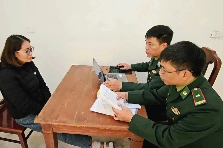 Truy tố 3 phụ nữ vận chuyển lô vàng hơn 2,2 tỷ đồng