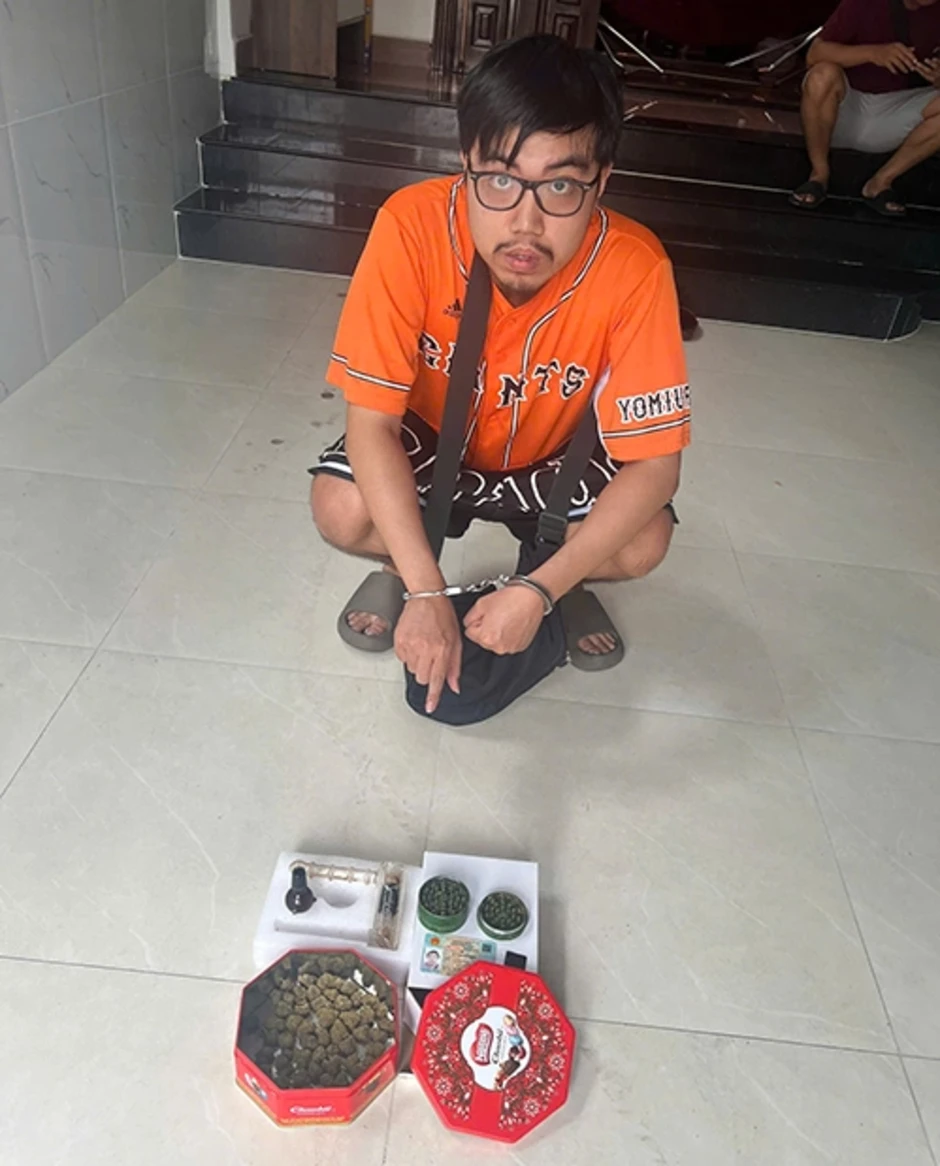Truy vết từ 'dân chơi', cảnh sát bắt 150 người liên quan ma túy Truy vết từ 'dân chơi', cảnh sát bắt 150 người liên quan ma túy