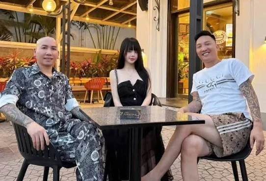 Từ ‘giang hồ mạng’ đến ‘doanh nhân mạng’: Giải mã sự nổi tiếng bằng tai tiếng Từ ‘giang hồ mạng’ đến ‘doanh nhân mạng’: Giải mã sự nổi tiếng bằng tai tiếng
