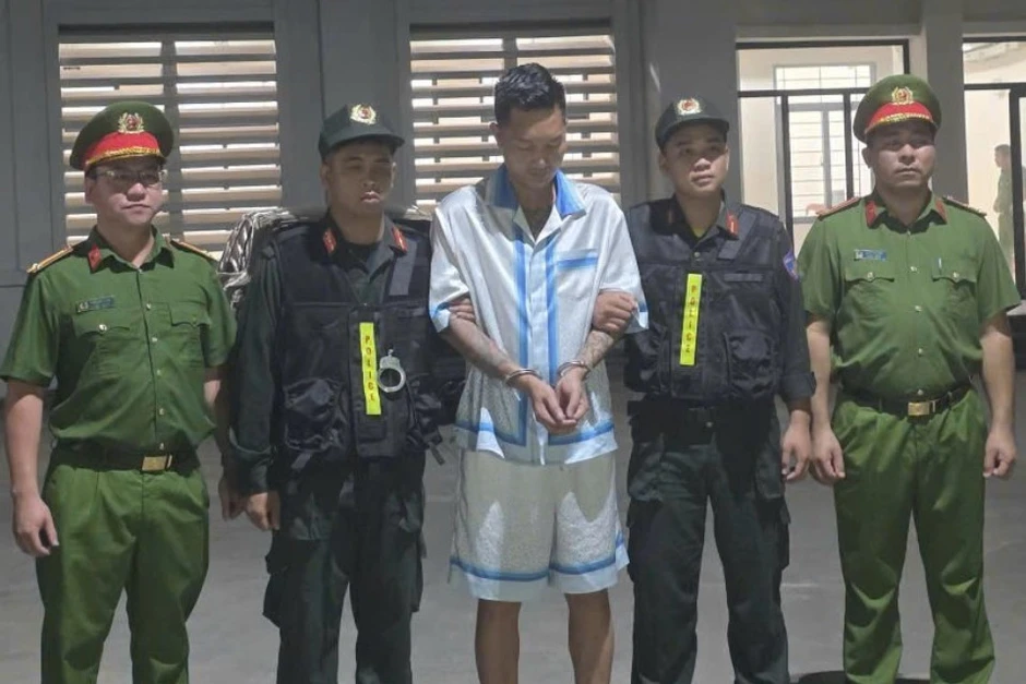Từ ‘giang hồ mạng’ đến ‘doanh nhân mạng’: Giải mã sự nổi tiếng bằng tai tiếng Từ ‘giang hồ mạng’ đến ‘doanh nhân mạng’: Giải mã sự nổi tiếng bằng tai tiếng