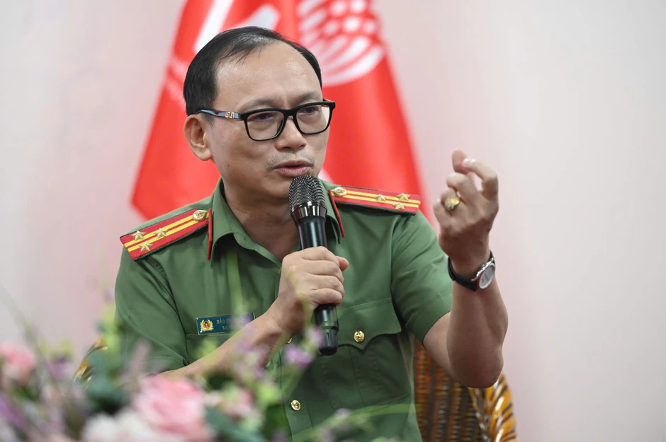 Từ ‘giang hồ mạng’ đến ‘doanh nhân mạng’: Giải mã sự nổi tiếng bằng tai tiếng Từ ‘giang hồ mạng’ đến ‘doanh nhân mạng’: Giải mã sự nổi tiếng bằng tai tiếng