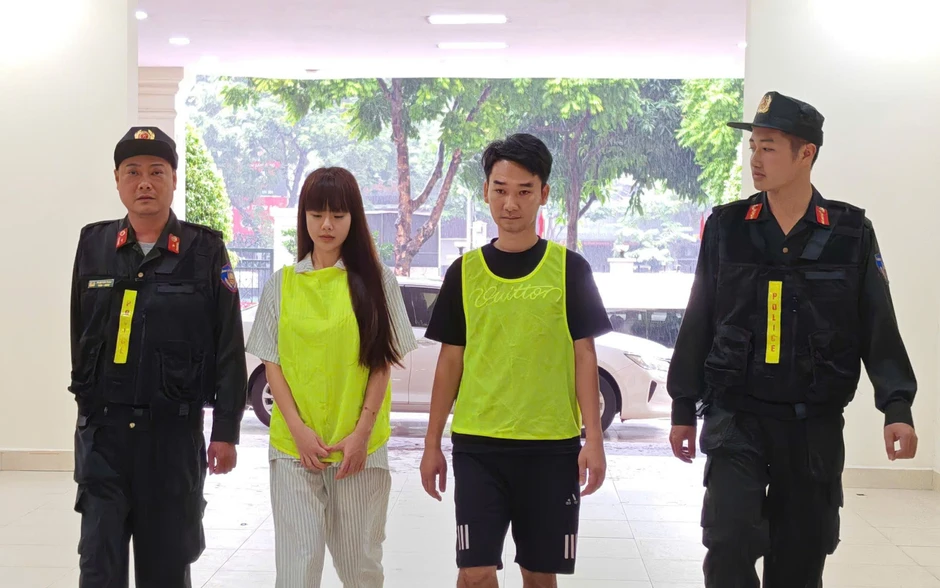 Từ 'giang hồ mạng' đến 'doanh nhân mạng': Nổi tiếng không phải 'lá chắn' trước pháp luật Từ 'giang hồ mạng' đến 'doanh nhân mạng': Nổi tiếng không phải 'lá chắn' trước pháp luật