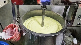 Từ nguyên liệu ở Chợ Lớn thành 10.000 hũ kem 'Made in Mỹ, Thái'