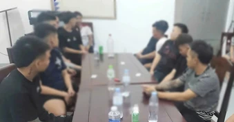 Từ tin báo "con ngáo ma túy" của người mẹ, lộ đường dây hàng cấm