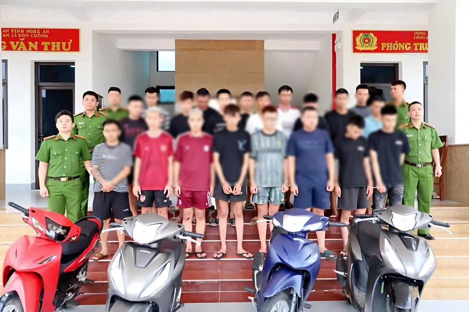 Từ tin báo "con ngáo ma túy" của người mẹ, lộ đường dây hàng cấm Từ tin báo "con ngáo ma túy" của người mẹ, lộ đường dây hàng cấm
