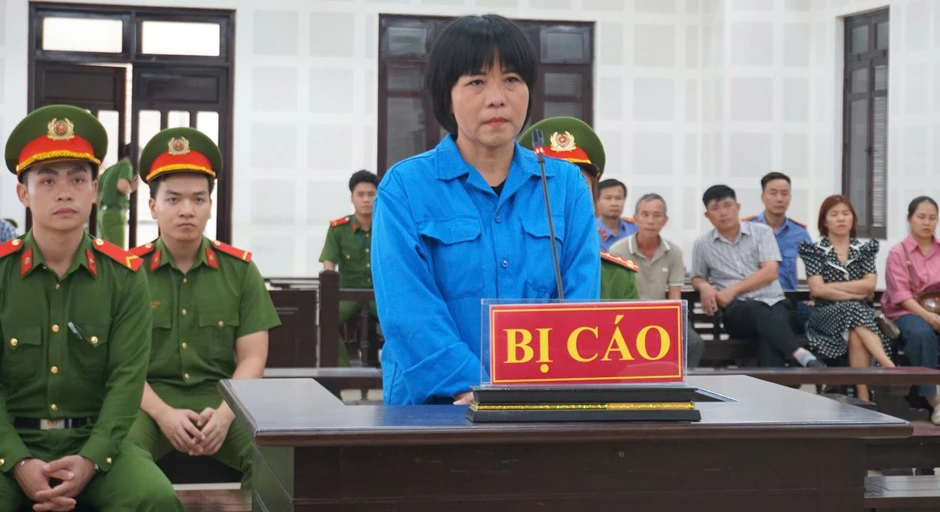 Tuyên án chung thân bị cáo sát hại con ruột để trục lợi 4,1 tỷ đồng bảo hiểm Tuyên án chung thân bị cáo sát hại con ruột để trục lợi 4,1 tỷ đồng bảo hiểm
