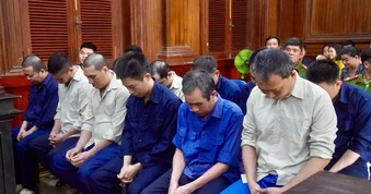 Tuyên án nhóm bảo vệ cho xe đi vào giờ cấm ở Khu Công nghệ cao TP.HCM