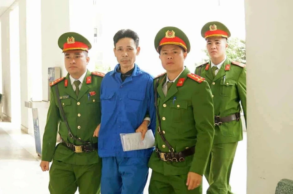 Tuyên án tử hình kẻ đốt quán cafe "Hát cho nhau nghe" khiến 11 người tử vong Tuyên án tử hình kẻ đốt quán cafe "Hát cho nhau nghe" khiến 11 người tử vong