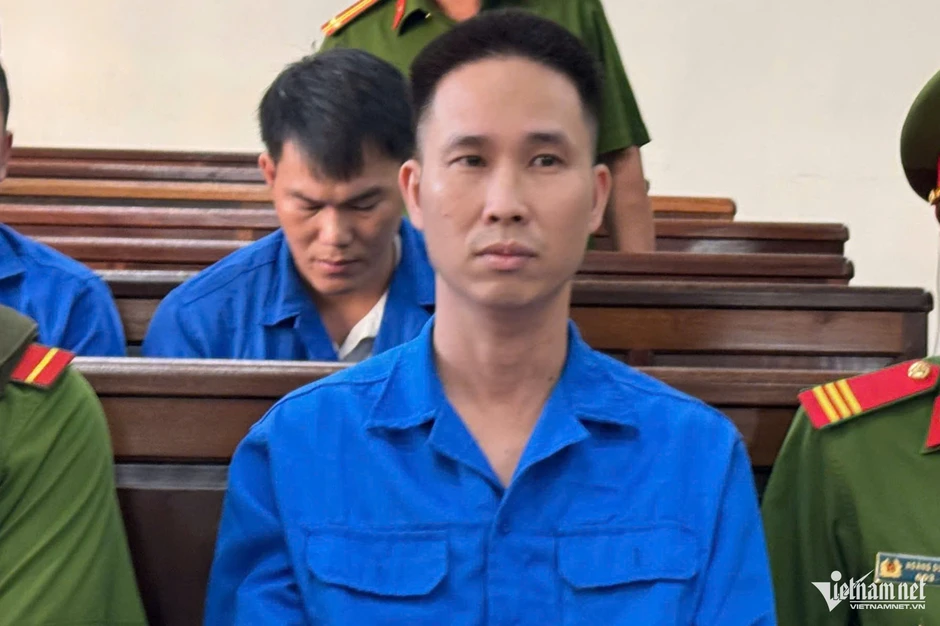 Tuyên án tử hình kẻ dùng súng sát hại ba người trong một gia đình ở Đồng Nai Tuyên án tử hình kẻ dùng súng sát hại ba người trong một gia đình ở Đồng Nai