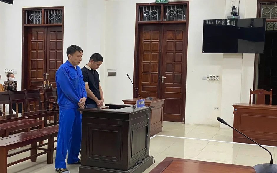 Tuyên phạt tổng 16 năm tù cho 2 đối tượng buôn bán gần 1 tấn vẩy tê tê châu Phi Tuyên phạt tổng 16 năm tù cho 2 đối tượng buôn bán gần 1 tấn vẩy tê tê châu Phi