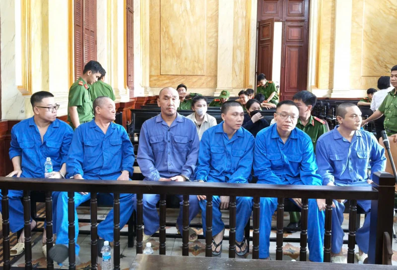 Tuyên tử hình 4 bị cáo trong đường dây mua bán gần 100 kg ma túy Tuyên tử hình 4 bị cáo trong đường dây mua bán gần 100 kg ma túy