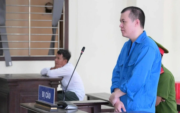 Tuyên tử hình công nhân giết chủ quán nước để cướp tài sản ở Long An Tuyên tử hình công nhân giết chủ quán nước để cướp tài sản ở Long An
